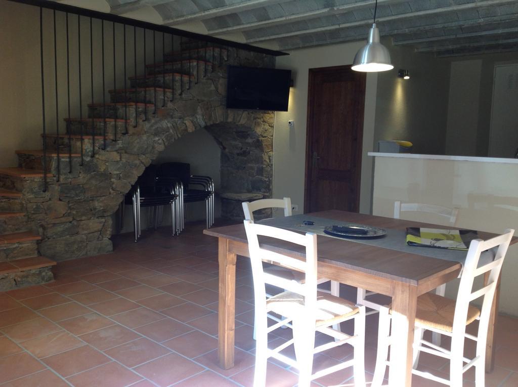 Can Bertran Fornells de la Muntanya Exterior photo